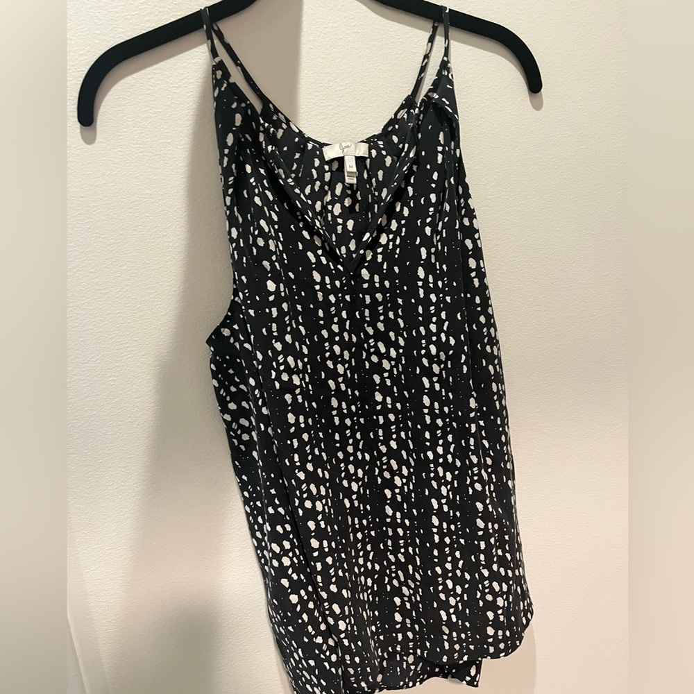 Joie black and white patterned too size M